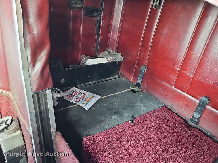 image for item DK0601 1986 Freightliner FLC semi truck