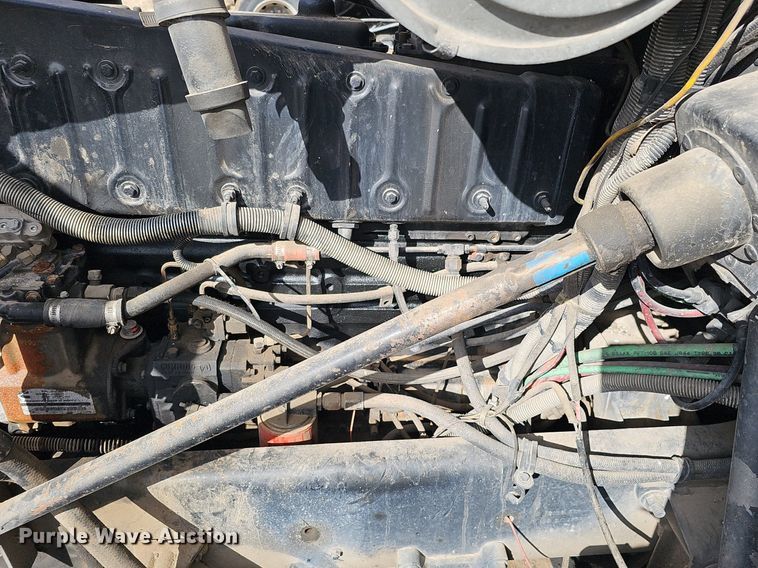 image for item DK0601 1986 Freightliner FLC semi truck