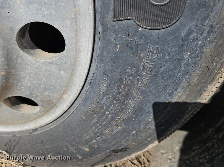 image for item DK0601 1986 Freightliner FLC semi truck