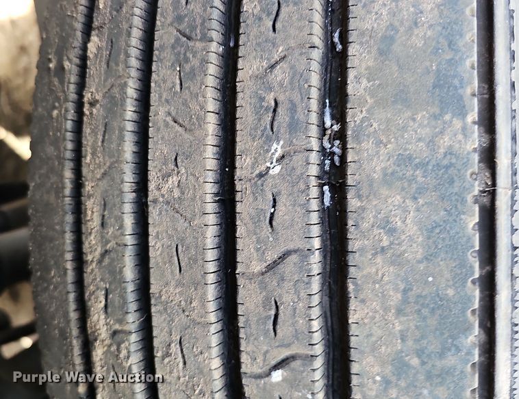 image for item DK0601 1986 Freightliner FLC semi truck