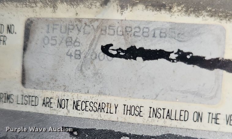 image for item DK0601 1986 Freightliner FLC semi truck