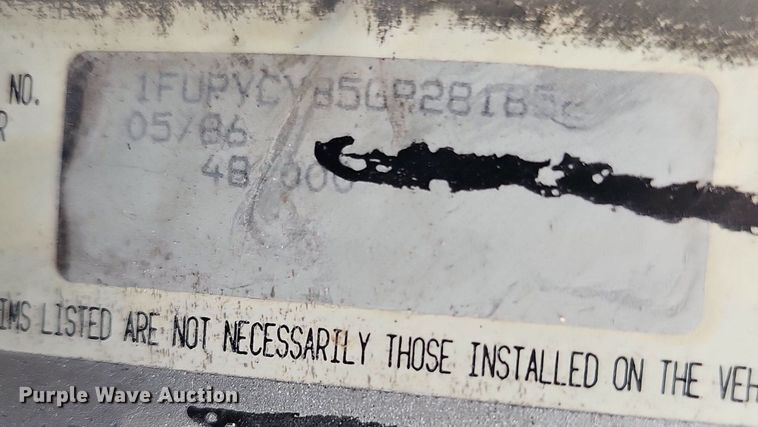 image for item DK0601 1986 Freightliner FLC semi truck