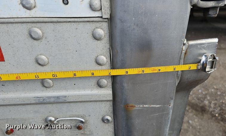 image for item DK0602 2000 Wabash National RFCVHSA refrigerated van trailer