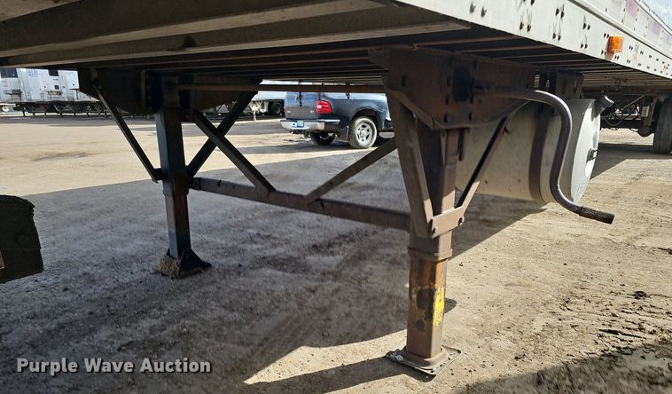 image for item DK0602 2000 Wabash National RFCVHSA refrigerated van trailer