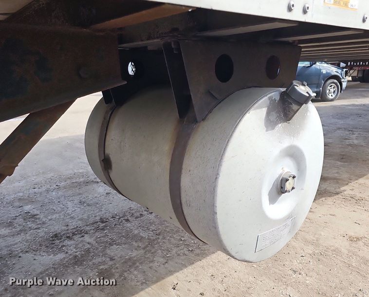 image for item DK0602 2000 Wabash National RFCVHSA refrigerated van trailer