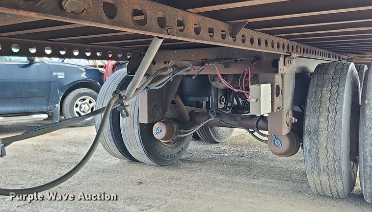 image for item DK0602 2000 Wabash National RFCVHSA refrigerated van trailer