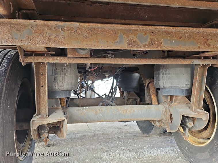 image for item DK0602 2000 Wabash National RFCVHSA refrigerated van trailer