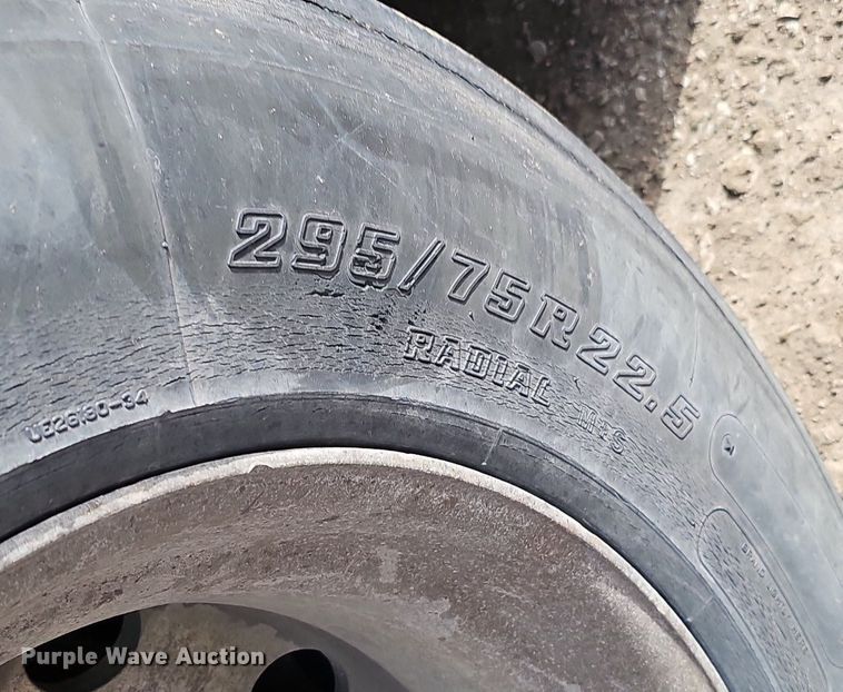 image for item DK0602 2000 Wabash National RFCVHSA refrigerated van trailer