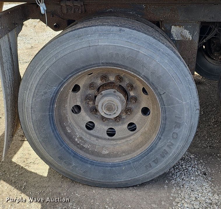 image for item DK0602 2000 Wabash National RFCVHSA refrigerated van trailer