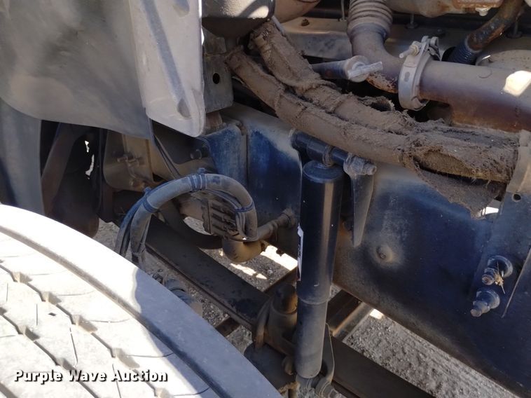 image for item DK8831 2006 Mack CXN613 semi truck