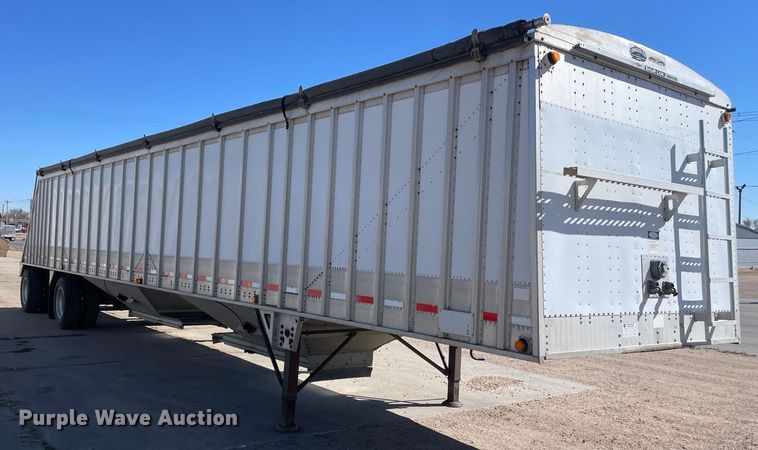 image for item DM2706 2007 Cornhusker 800ALSSR-53006-5859 grain trailer