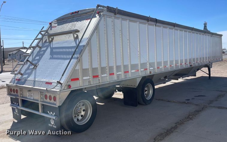 image for item DM2706 2007 Cornhusker 800ALSSR-53006-5859 grain trailer