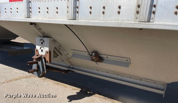 image for item DM2706 2007 Cornhusker 800ALSSR-53006-5859 grain trailer