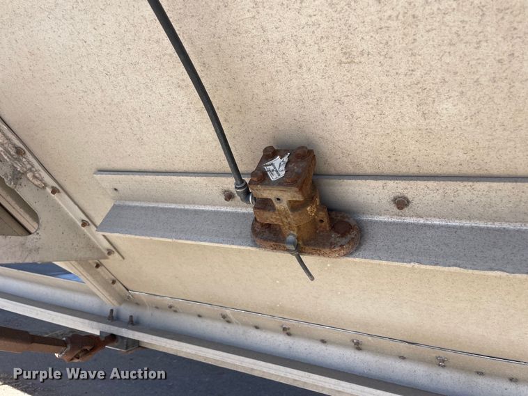 image for item DM2706 2007 Cornhusker 800ALSSR-53006-5859 grain trailer