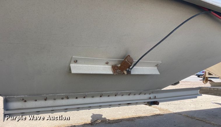 image for item DM2706 2007 Cornhusker 800ALSSR-53006-5859 grain trailer