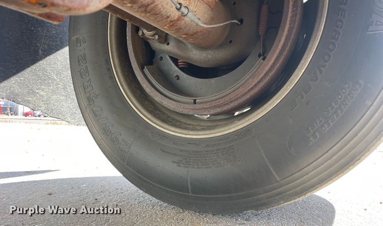 image for item DM2706 2007 Cornhusker 800ALSSR-53006-5859 grain trailer