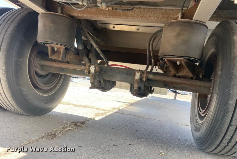 image for item DM2706 2007 Cornhusker 800ALSSR-53006-5859 grain trailer