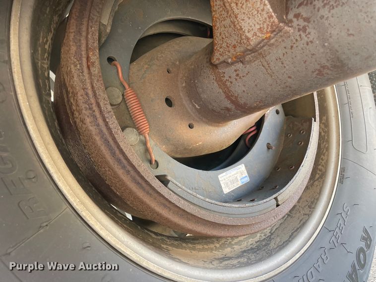 image for item DM2706 2007 Cornhusker 800ALSSR-53006-5859 grain trailer