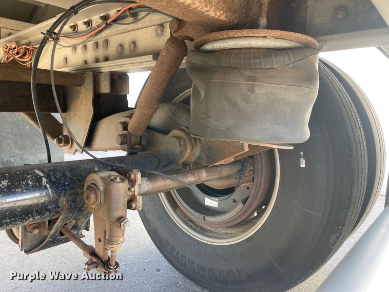 image for item DM2706 2007 Cornhusker 800ALSSR-53006-5859 grain trailer