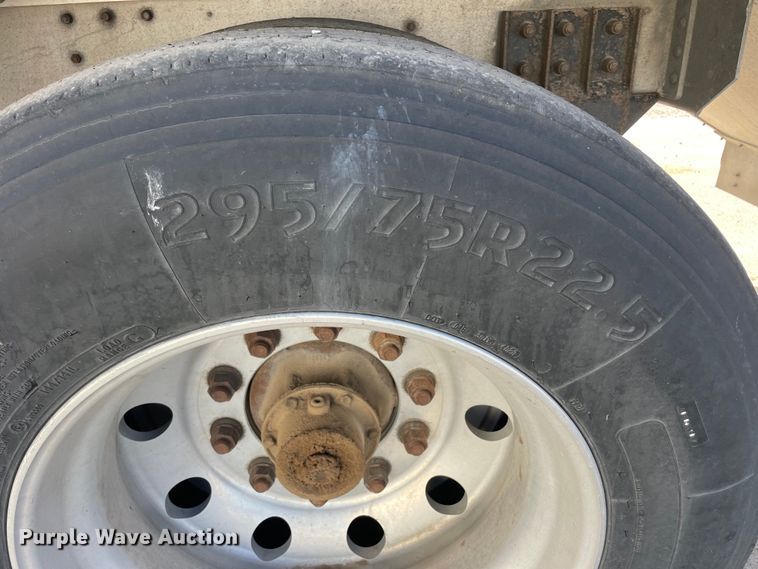 image for item DM2706 2007 Cornhusker 800ALSSR-53006-5859 grain trailer