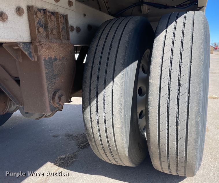 image for item DM2706 2007 Cornhusker 800ALSSR-53006-5859 grain trailer