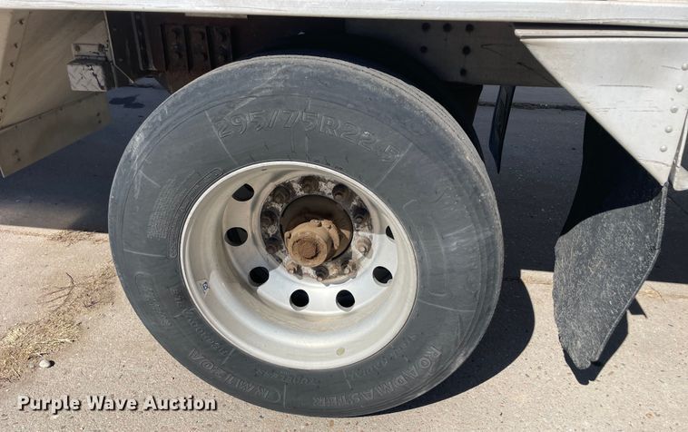 image for item DM2706 2007 Cornhusker 800ALSSR-53006-5859 grain trailer