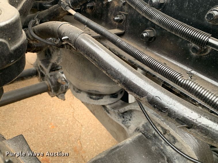 image for item DM7767 2009 Kenworth T800 semi truck