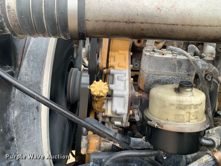 image for item DM7767 2009 Kenworth T800 semi truck