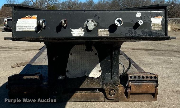 image for item DN0696 2015 Etnyre  RTN55TD3 lowboy equipment trailer