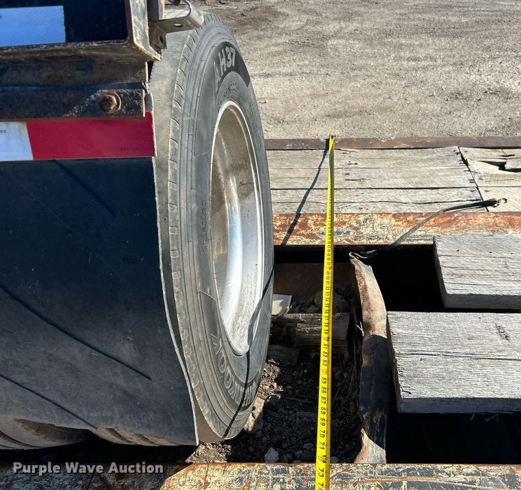 image for item DN0696 2015 Etnyre  RTN55TD3 lowboy equipment trailer