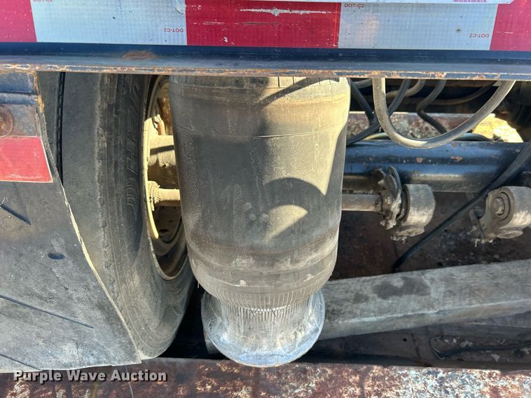 image for item DN0696 2015 Etnyre  RTN55TD3 lowboy equipment trailer