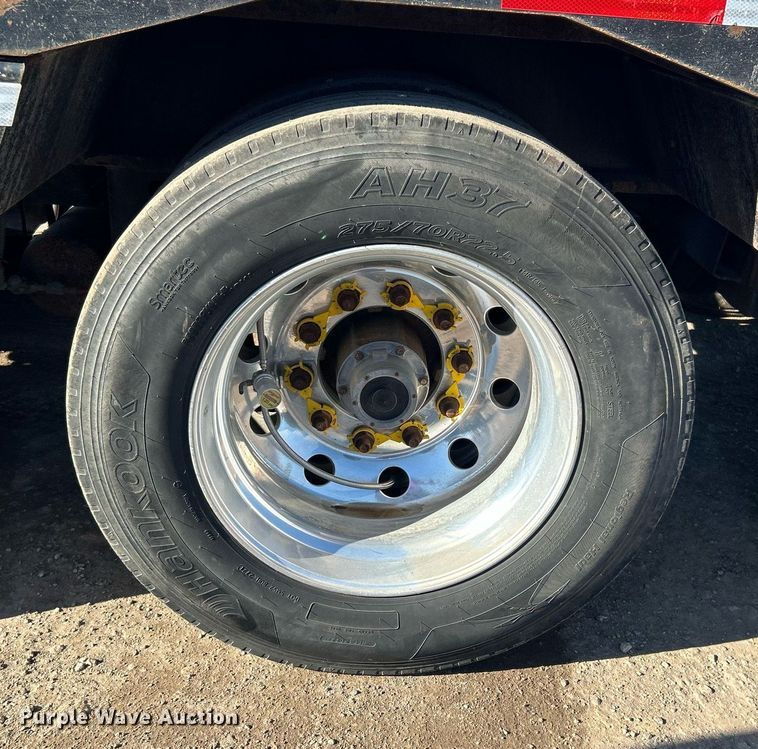 image for item DN0696 2015 Etnyre  RTN55TD3 lowboy equipment trailer