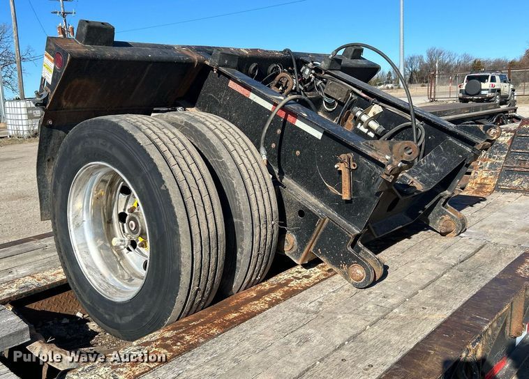 image for item DN0696 2015 Etnyre  RTN55TD3 lowboy equipment trailer