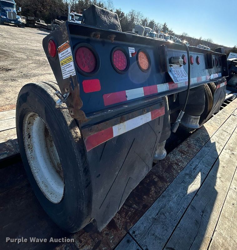 image for item DN0696 2015 Etnyre  RTN55TD3 lowboy equipment trailer