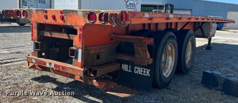 image for item DN0707 1999 Wabash flatbed trailer