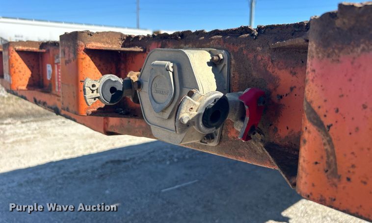 image for item DN0707 1999 Wabash flatbed trailer