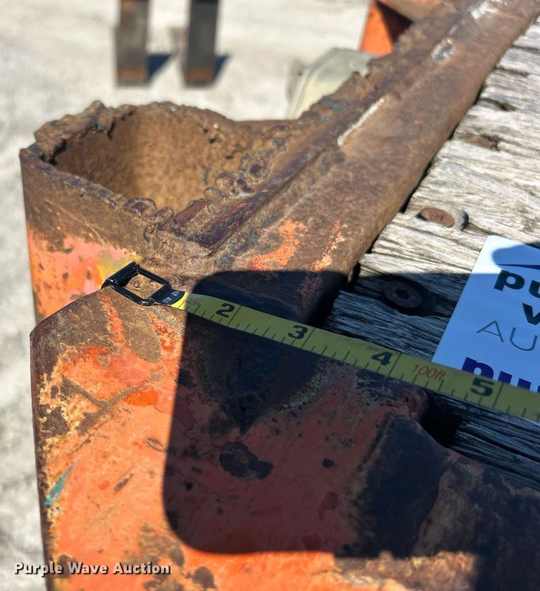 image for item DN0707 1999 Wabash flatbed trailer