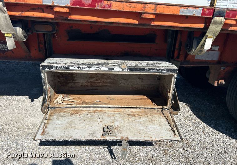 image for item DN0707 1999 Wabash flatbed trailer