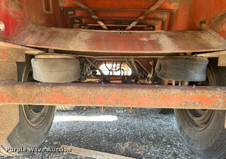 image for item DN0707 1999 Wabash flatbed trailer