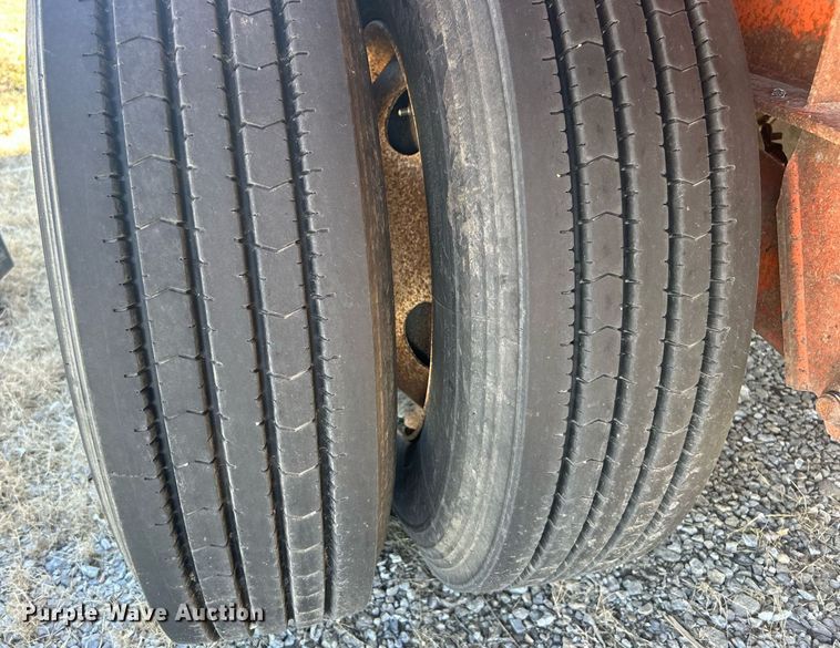 image for item DN0707 1999 Wabash flatbed trailer