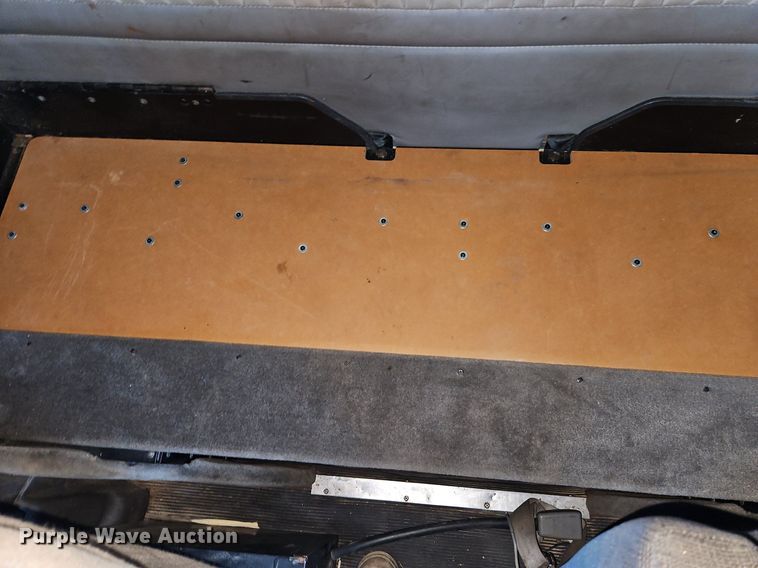 image for item DN7203 2009 Kenworth T800 semi truck