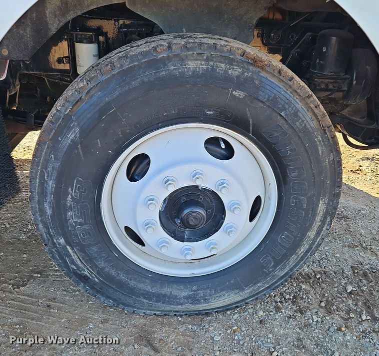 image for item DN7203 2009 Kenworth T800 semi truck