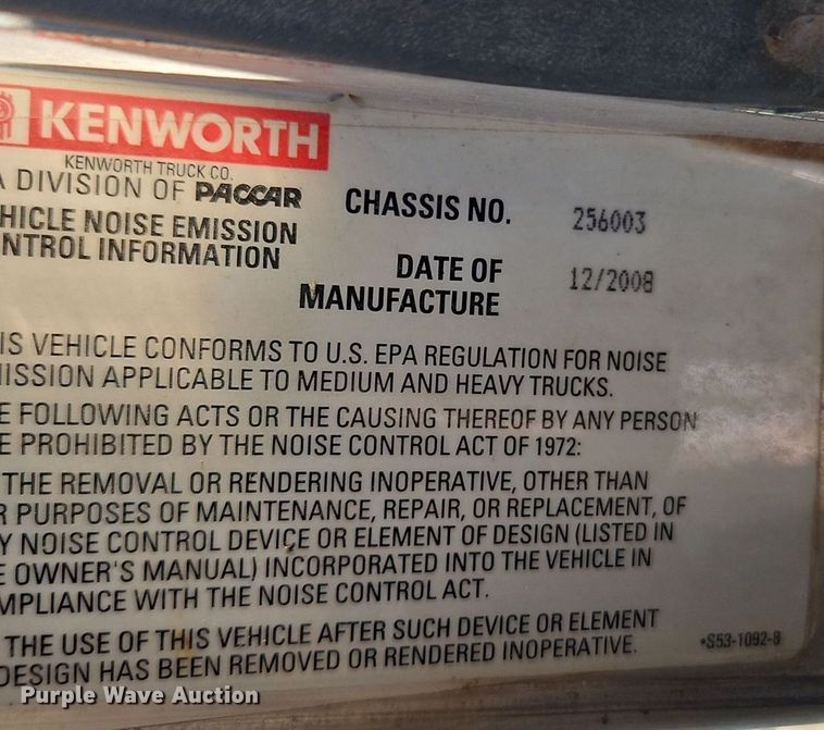 image for item DN7203 2009 Kenworth T800 semi truck