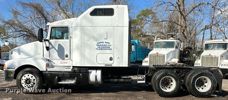 image for item DN7681 2005 Kenworth  T600 semi truck