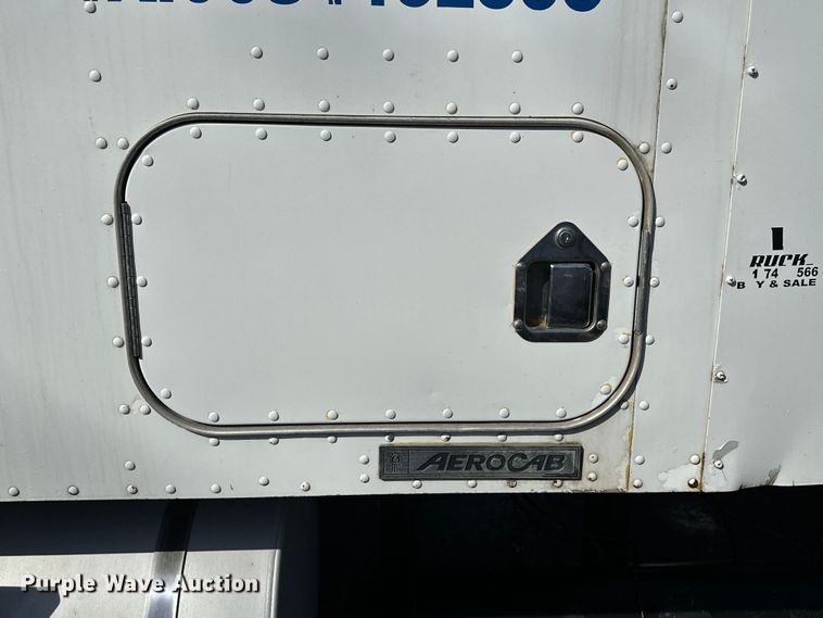 image for item DN7681 2005 Kenworth  T600 semi truck