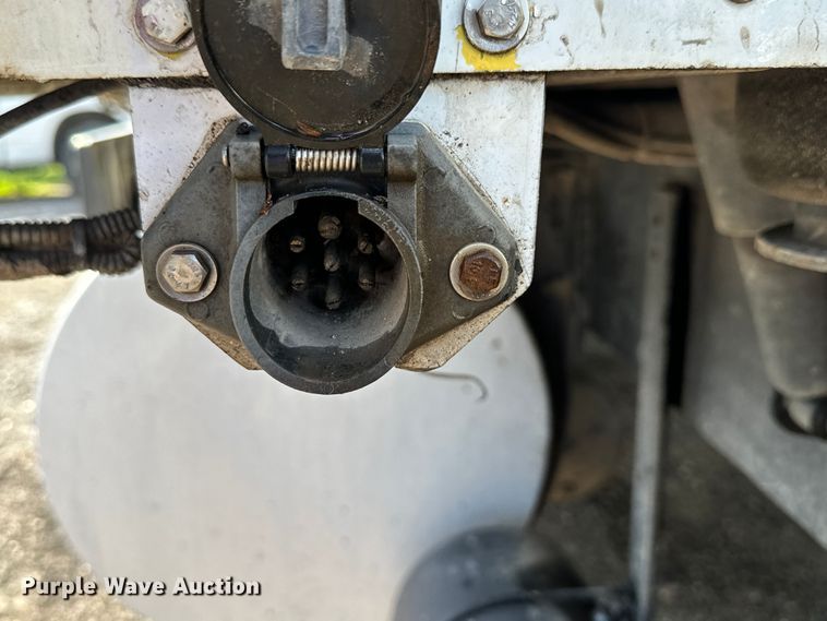 image for item DN7681 2005 Kenworth  T600 semi truck