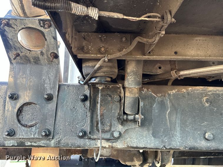 image for item DN7681 2005 Kenworth  T600 semi truck