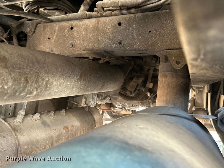 image for item DN7681 2005 Kenworth  T600 semi truck