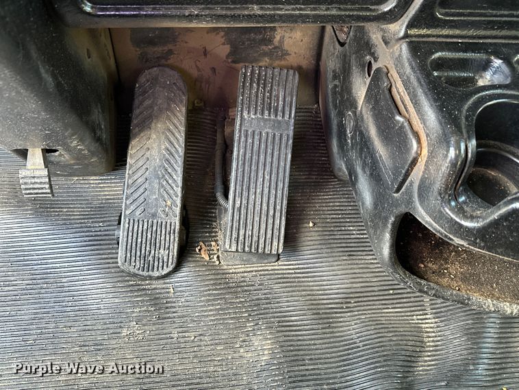 image for item DN7681 2005 Kenworth  T600 semi truck