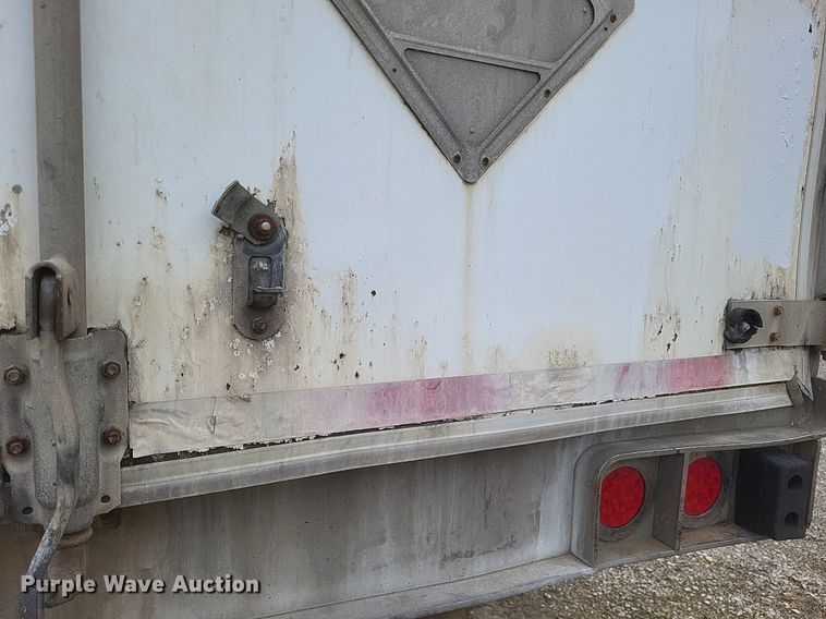 image for item DO4816 2008 Utility  4000D-X dry van trailer